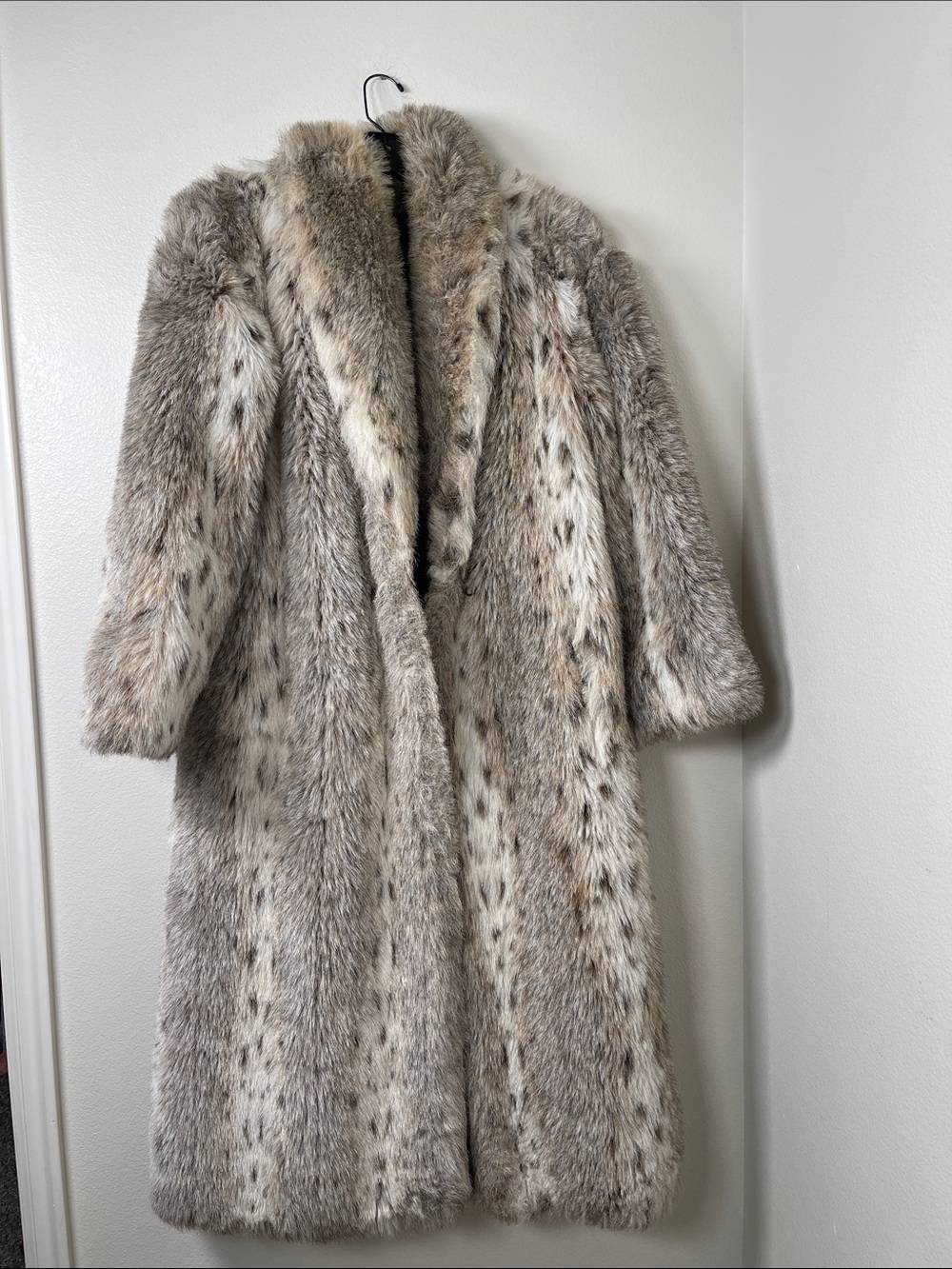 Luxury Women's Faux Fur Long Coat in Natural Gray